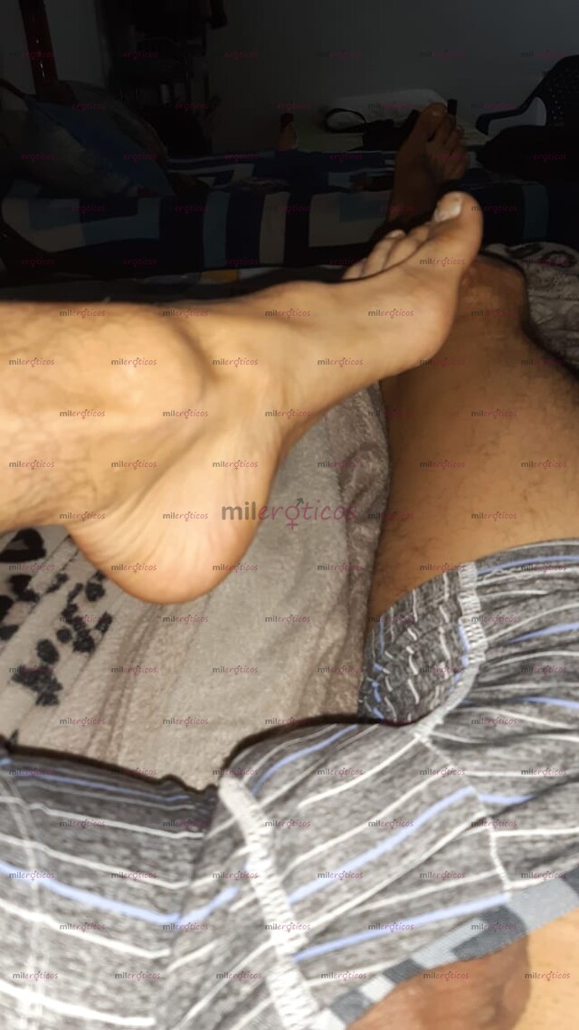 FOTOS DE MACHO, SERIO, VERGON Y ARRECHO DISPONIBLE PARA TI