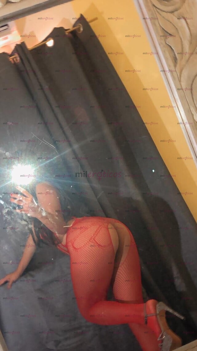 FOTOS DE AMANDA RICA FLAQUITA PETTIT INICIANDO COMPLACIENTE Y CACHONDA