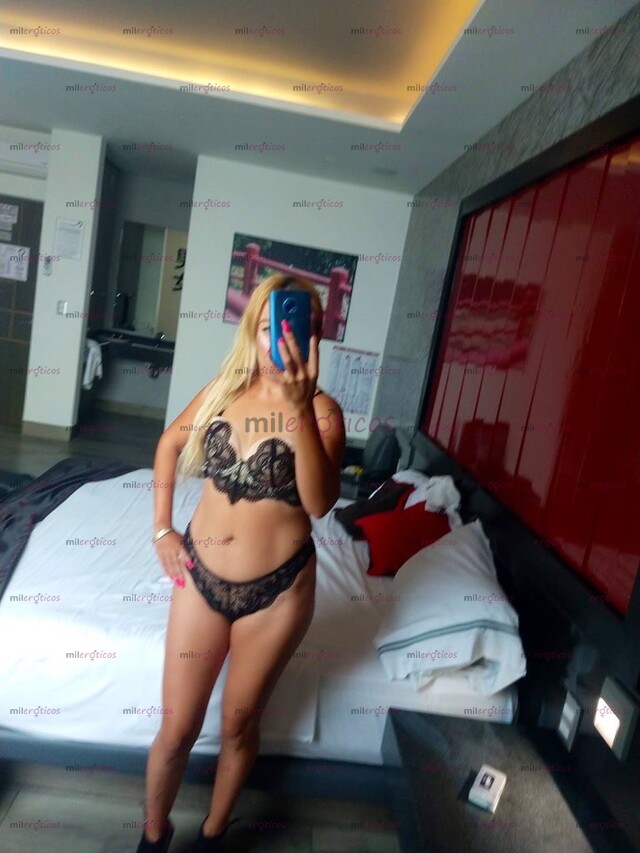 FOTOS DE KELLY RUBIA BONITA EXTROVERTIDA BUENA HONDA