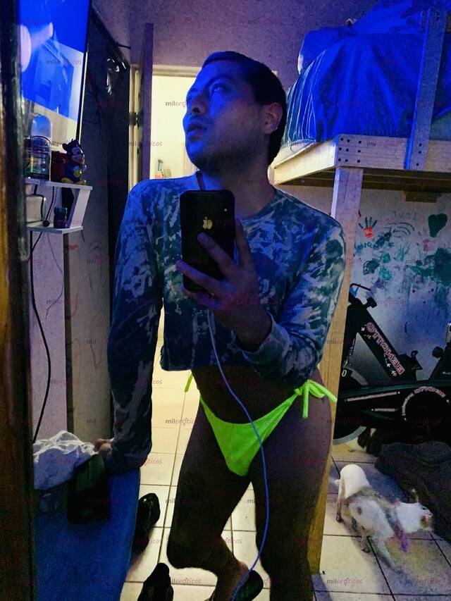 FOTOS DE CHICO FEMBOY COMPLACIENTE MAL PORTADO SUCIO Y CON UNA RACIÓN DE CALENTURA