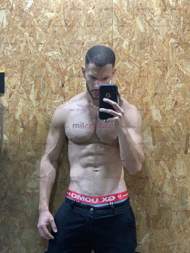 FOTOS DE POCOS DÍAS EN TU CIUDAD, BUEN CUERPO ATLÉTICO Y BIEN CALIENTE