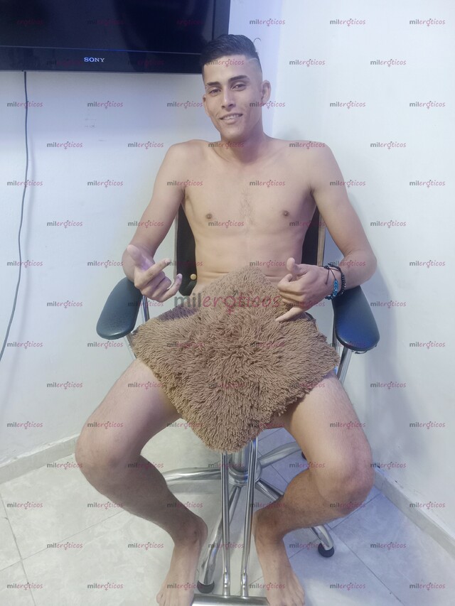 FOTOS DE VENEZOLANO HETERO BIX MACHO VERGON 22 CM COMPLACIENTE Y EDUCADO
