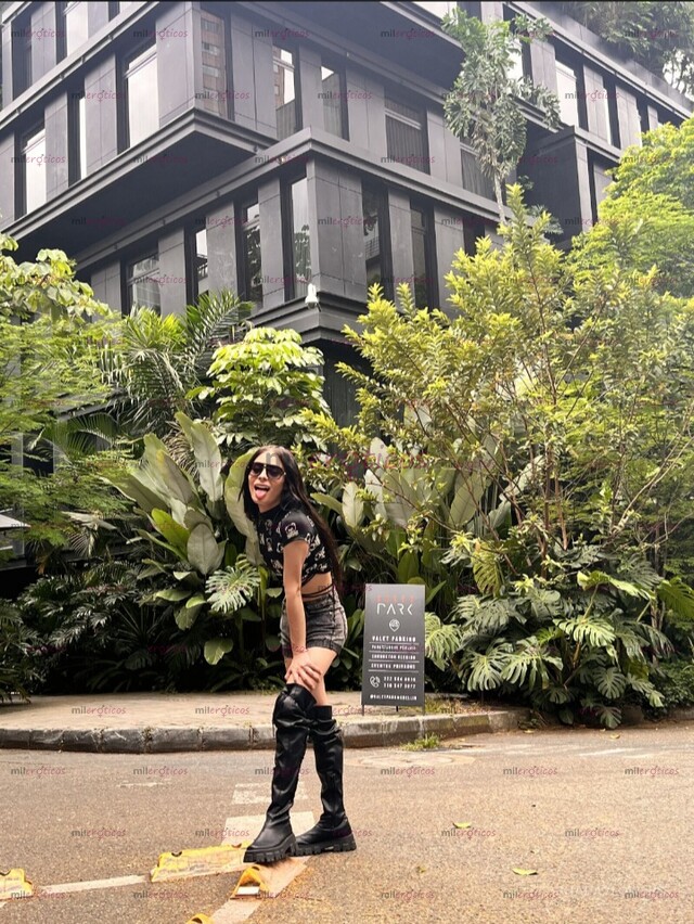 FOTOS DE POLLITA DE 18 AÑOS NUEVA EN LA CIUDAD GO PLAY?