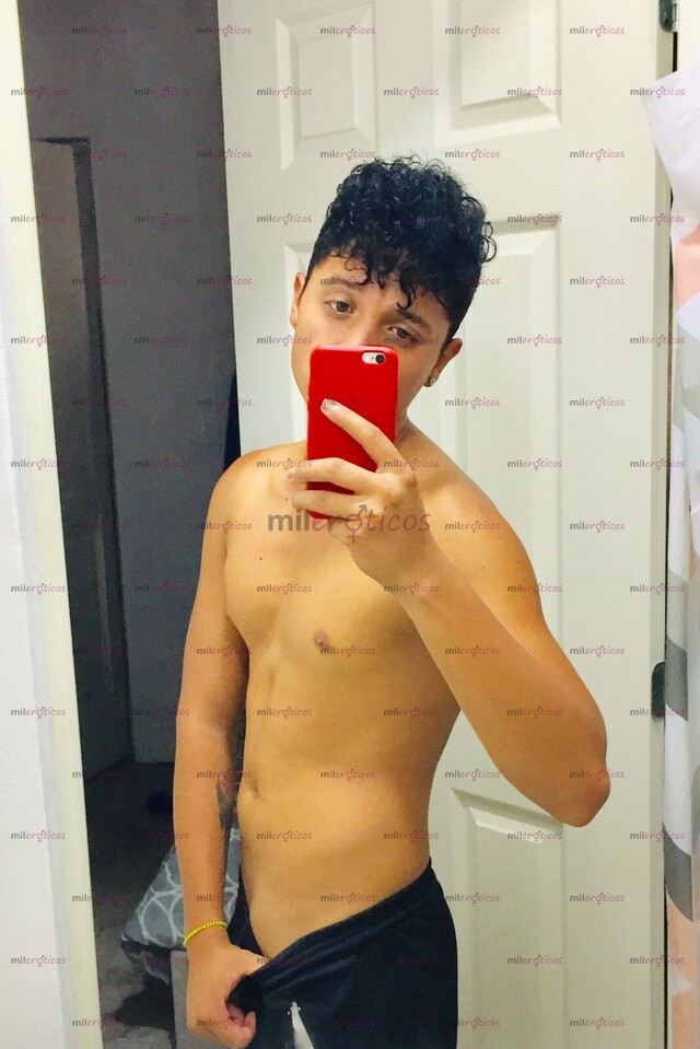 FOTOS DE COLOMBIANO, MASAJISTA EROTICO BISEXUAL A DOMICILIO!!