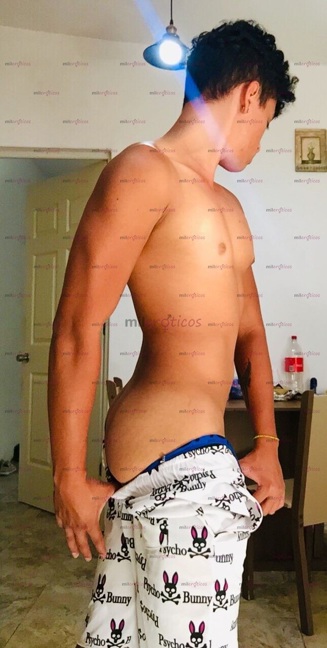 FOTOS DE COLOMBIANO, MASAJISTA EROTICO BISEXUAL A DOMICILIO!!