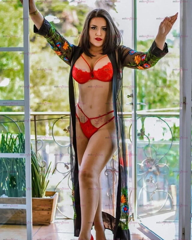 FOTOS DE 1, SEXY VOLUPTUOSA MODELO COLOMBINA Y MUY CALIENTE