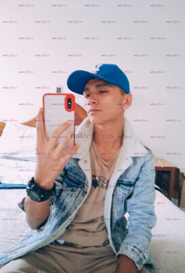 FOTOS DE POLLO COSTEÑO ACTIVO DOTADO DE 24 CM DE VERGA GRUESA