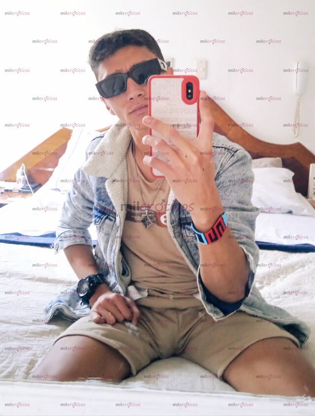 FOTOS DE POLLO COSTEÑO ACTIVO DOTADO DE 24 CM DE VERGA GRUESA