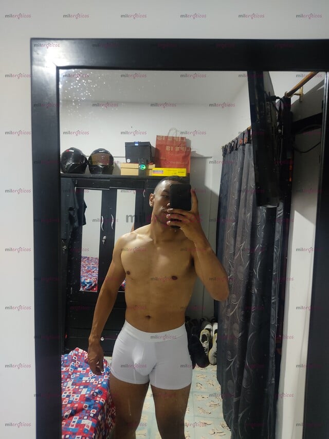 FOTOS DE ! TU FANTASÍA HECHA HOMBRE, PARA PAREJAS , MUJERES O HOMBRES..