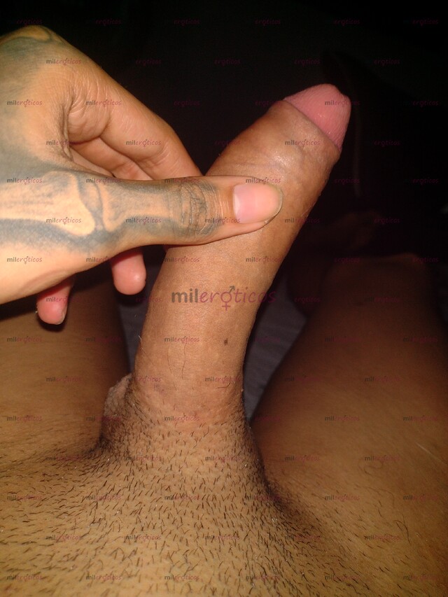 FOTOS DE 23 AÑOS, GRANDE Y ROSADITO PENE GRANDE PARA TI.