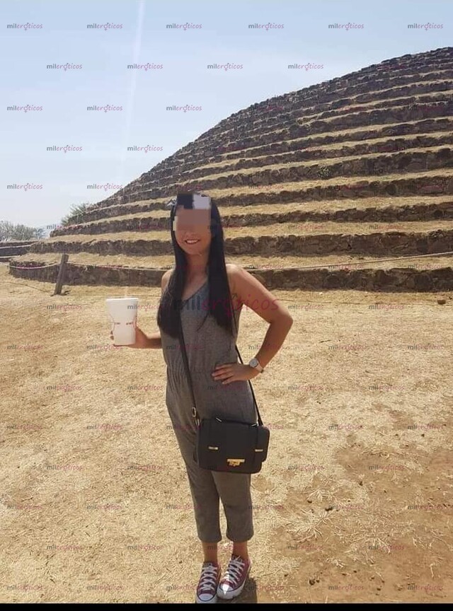 FOTOS DE ACTITUD QUE ENAMORA! SOY UNA MUJER SENCILLA, DISCRETA, SONRIENTE E INDEPENDIENTE