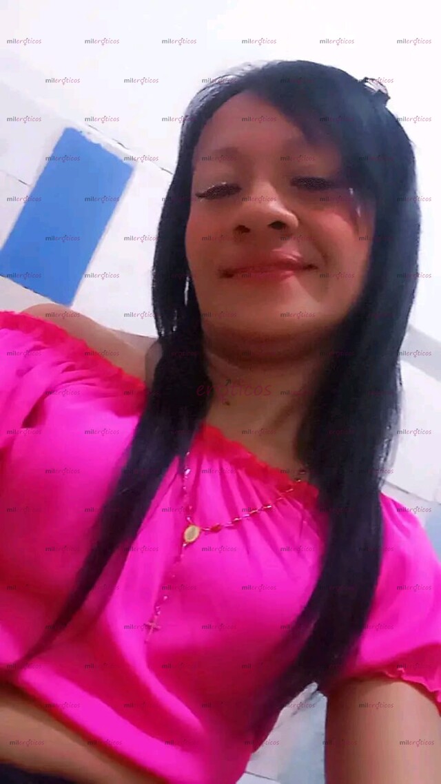 FOTOS DE HOLA MI AMORES LLEGO LINDA MUJER CON EL MEJOR SERVICIO