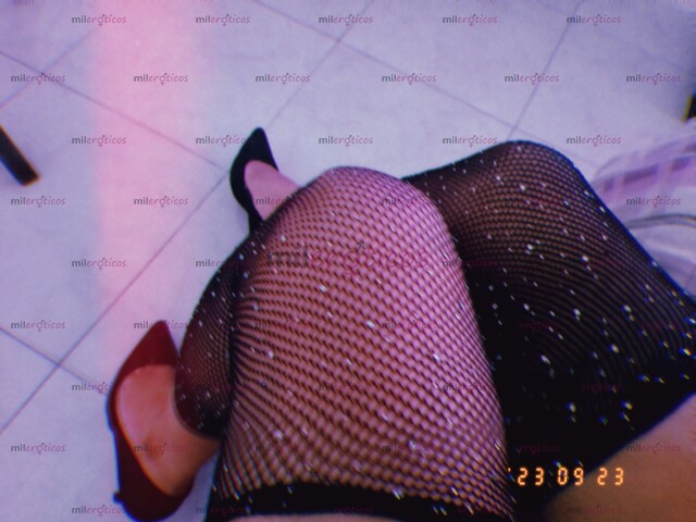 FOTOS DE RICAS MAMADAS AL NATURAL!!!! VEN TE QUITO LAS GANAS PAPI SOY LU HERMOSA GORDIBUE