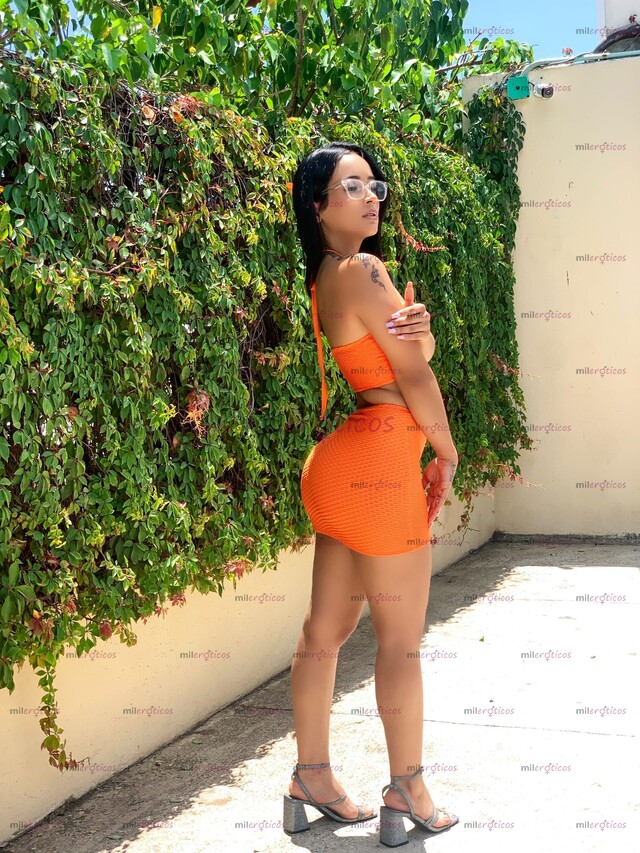 FOTOS DE MODELO VIP COLOMBIANA RECIÉN LLEGADA, SOLO UNOS DÍAS AAA