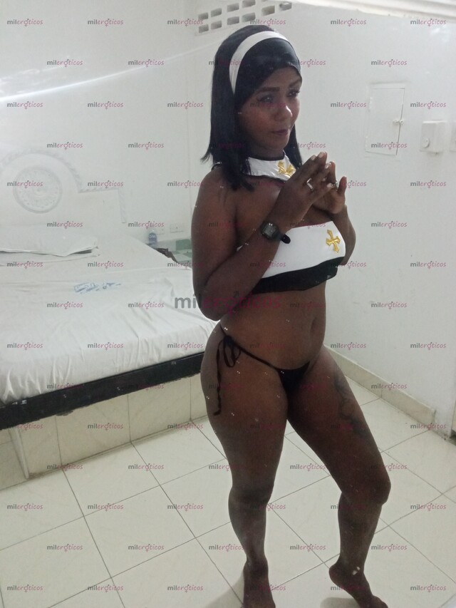 FOTOS DE LUCRECIA, MORENA PERVERTIDA,FOGOSA,LUJURIOSA LISTA PARA COMPLACERTE