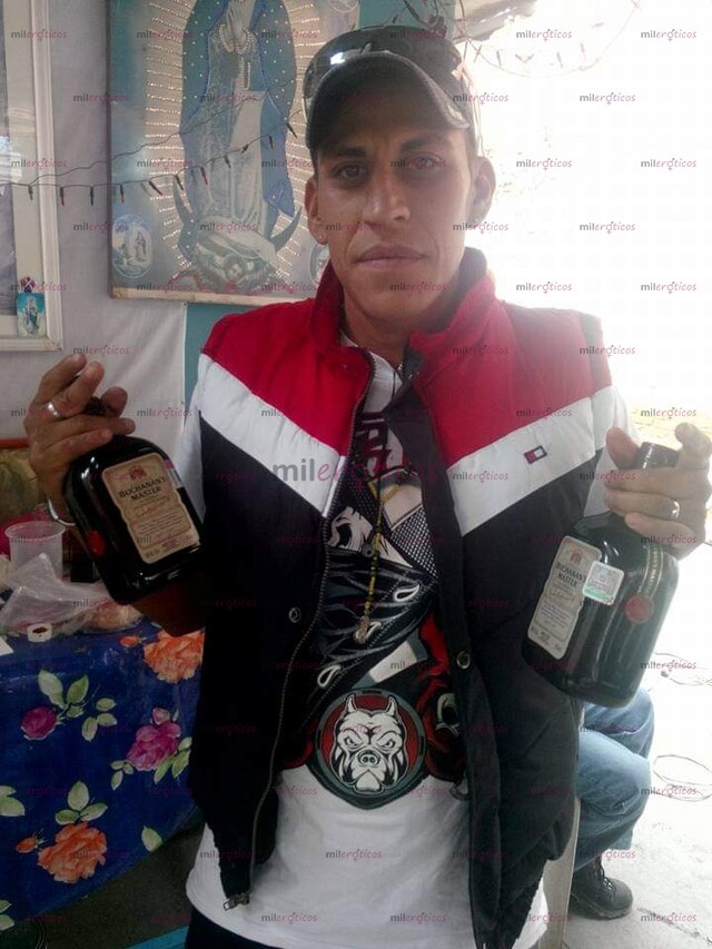 FOTOS DE CHAKAL LISTO PARA ACCIÓN MANDAME WATS!!!!!