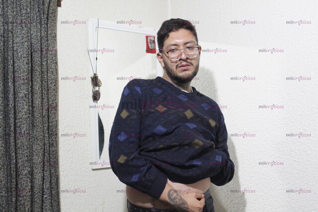 FOTOS DE PÍDEME SER LO QUE QUIERAS QUE SEA, SOY BUENO EN ESO.