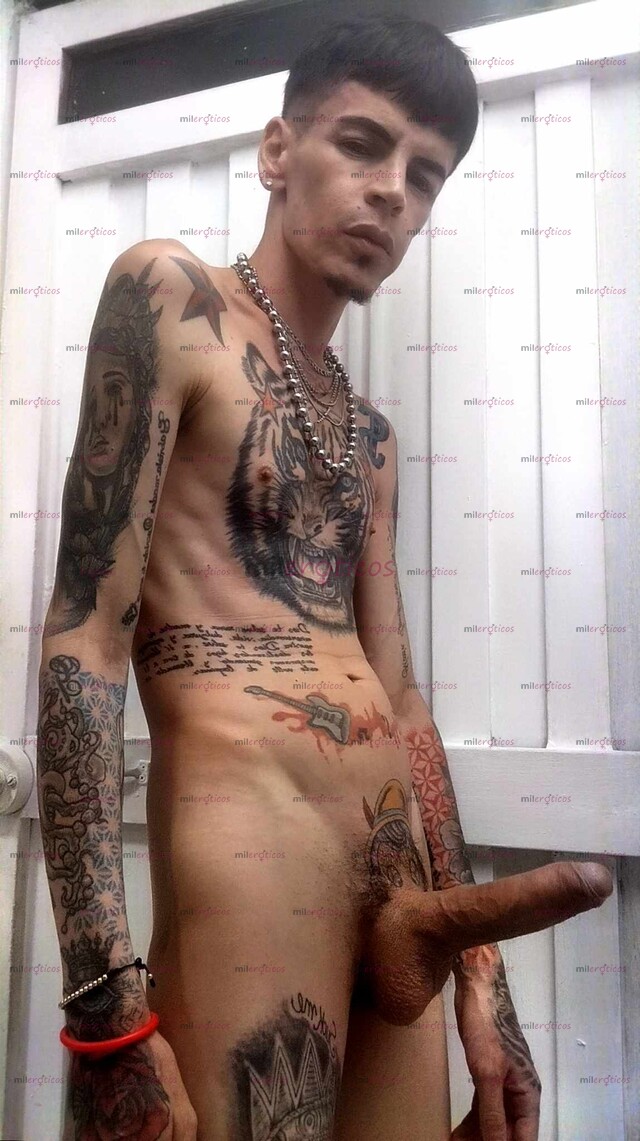 FOTOS DE FLACO BLANCO ACTIVO TATUADO MORBOSO FETICHERO COMPLACIENTE MACHITO