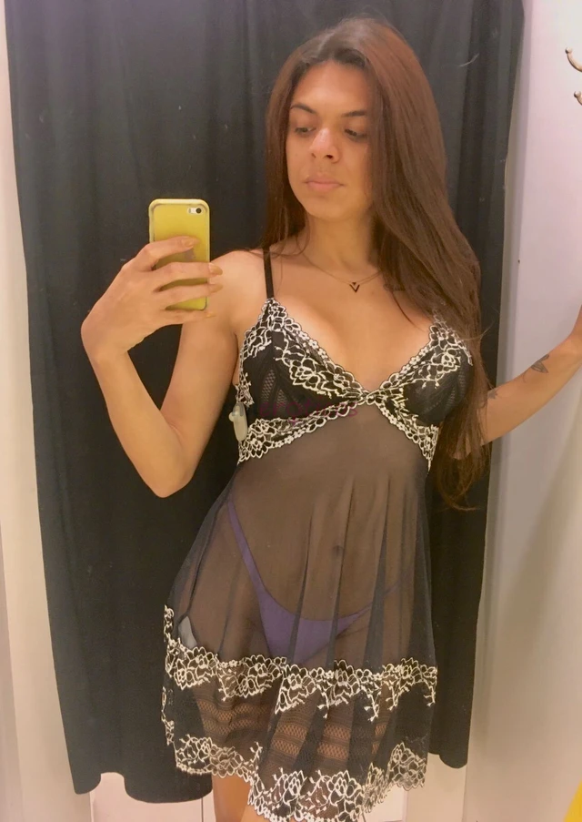 Somente video chamada e conteudos me chamo alissa sou sua boneca trans ou melhor sua futura amante onde voce e meus escravo uma boneca de 1 68 de altu...