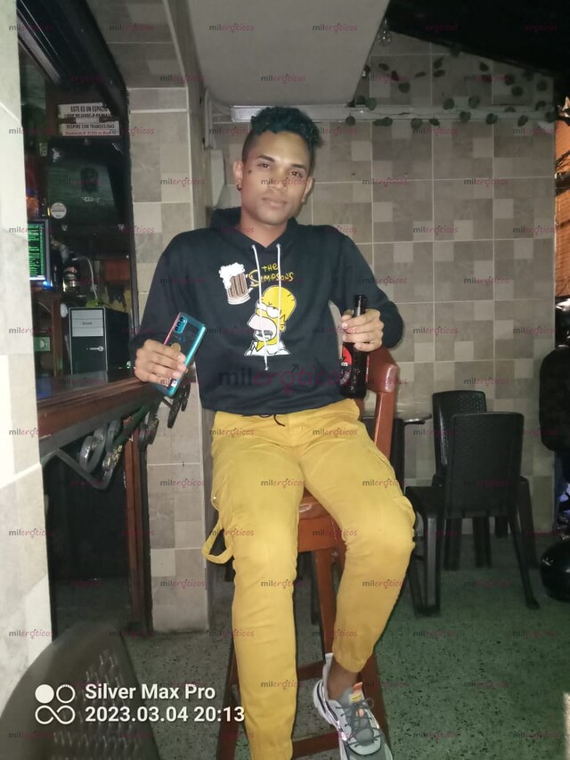 FOTOS DE MORENO CARIÑOSO VERSÁTIL ALTO BUEN ASEADO