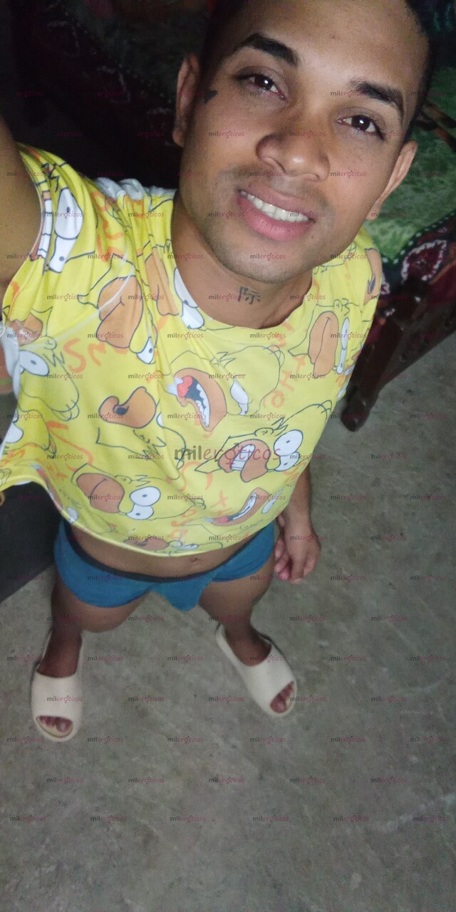 FOTOS DE MORENO CARIÑOSO VERSÁTIL ALTO BUEN ASEADO