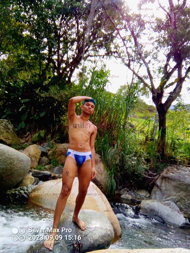 FOTOS DE MORENO CARIÑOSO VERSÁTIL ALTO BUEN ASEADO