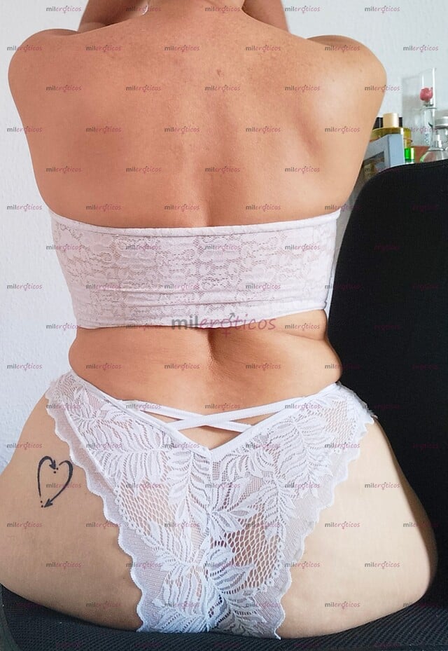 FOTOS DE JOHANA RICA DELGADITA MILF DISPONIBLE ZONA NORTE