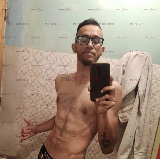 FOTOS DE ALEJANDRO JOVEN PAISA DE PASO DISPONIBLE