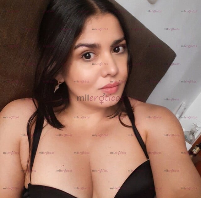 FOTOS DE IVONNE ROXANA HERNÁNDEZ MONTERIANA POR CORFERIAS