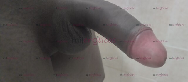 FOTOS DE HETERO ARDIENTE CON UNA DOTACIÓN DE 22CM DISPUESTO A COMPLACERTE.