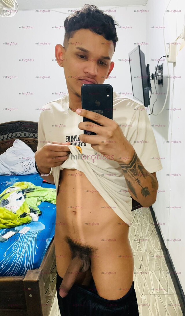 FOTOS DE LUCAS 21CM FLACO VERGON COMPLACIENTE VERSATIL