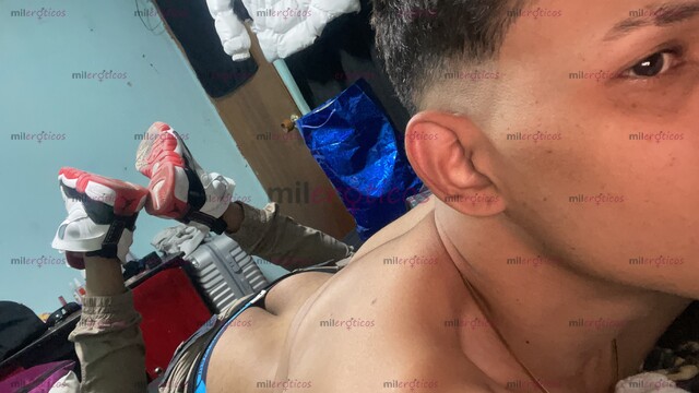 FOTOS DE LUCAS 21CM FLACO VERGON COMPLACIENTE VERSATIL