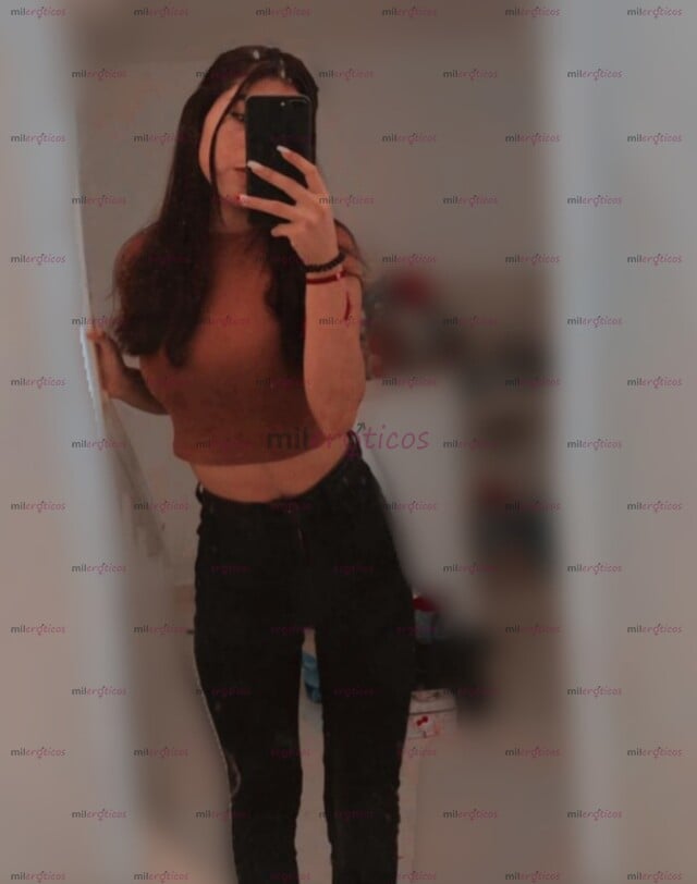 FOTOS DE TE3N INICIANDO SÚPER BONITA Y CALENTURIENTA ESTRENAME