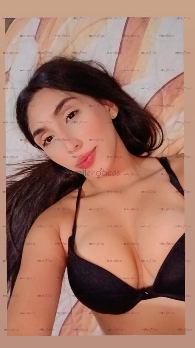 FOTOS DE COLOMBIANA DE 18 AÑOS, UNIVERSITARIA, APRETADITA Y MOJADITA