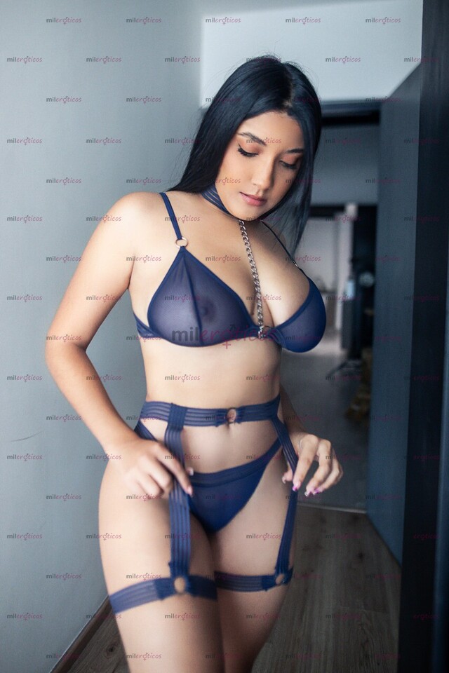 FOTOS DE HOLA SOY CARLA , UNA DULCE Y SENSUAL BELLEZA SIEMPRE LISTA!