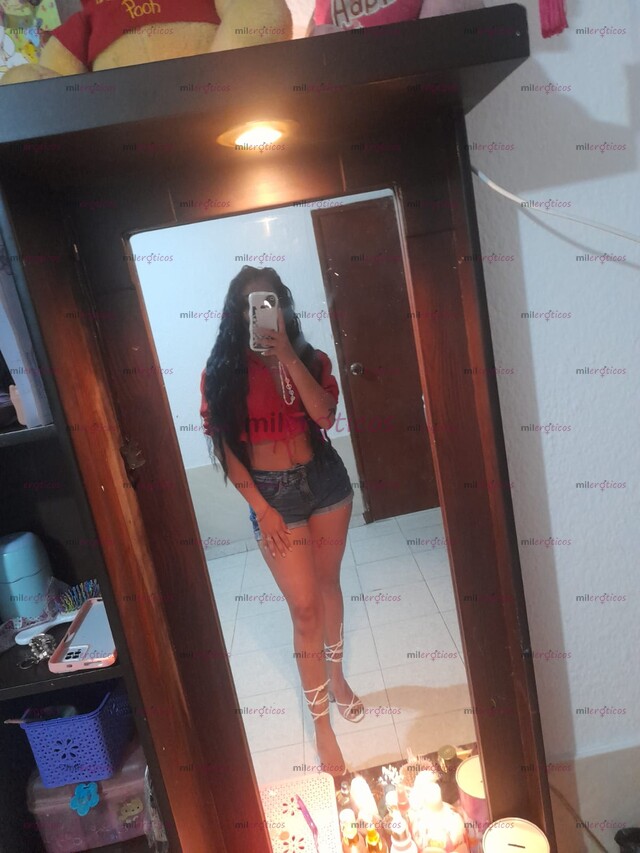 FOTOS DE VICTORIA UNA CHICA DISPUESTA A SER TU MEJOR COMPAÑIA