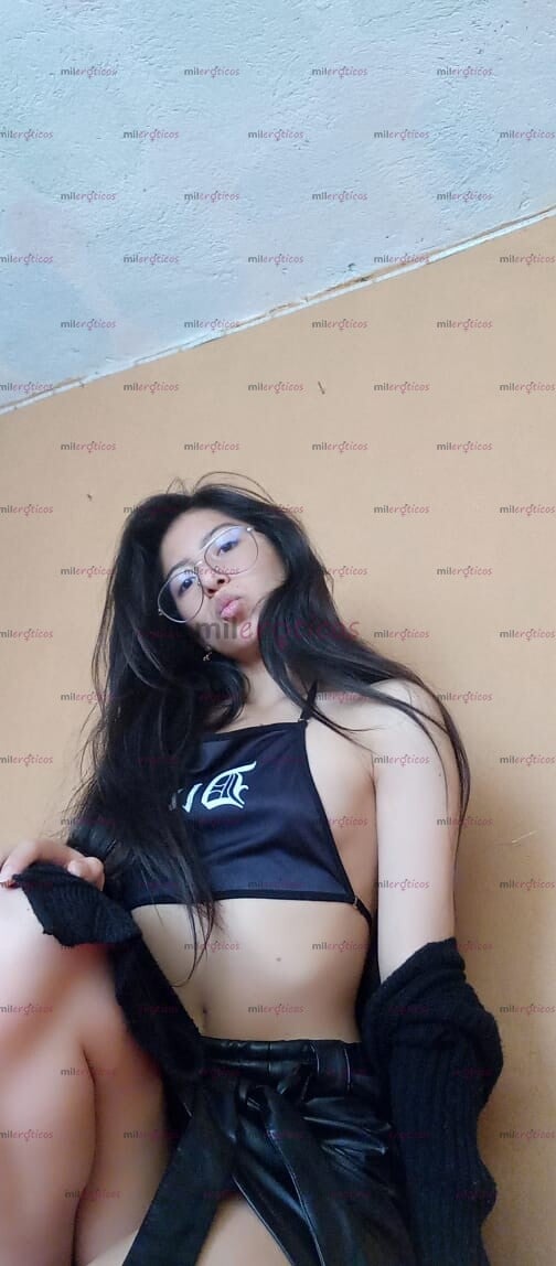 FOTOS DE JOVENCITA LINDA 18 AÑOS SUPER HOT Y TIERNA. TE OFREZCO SOLO MI PACK MUY RICO