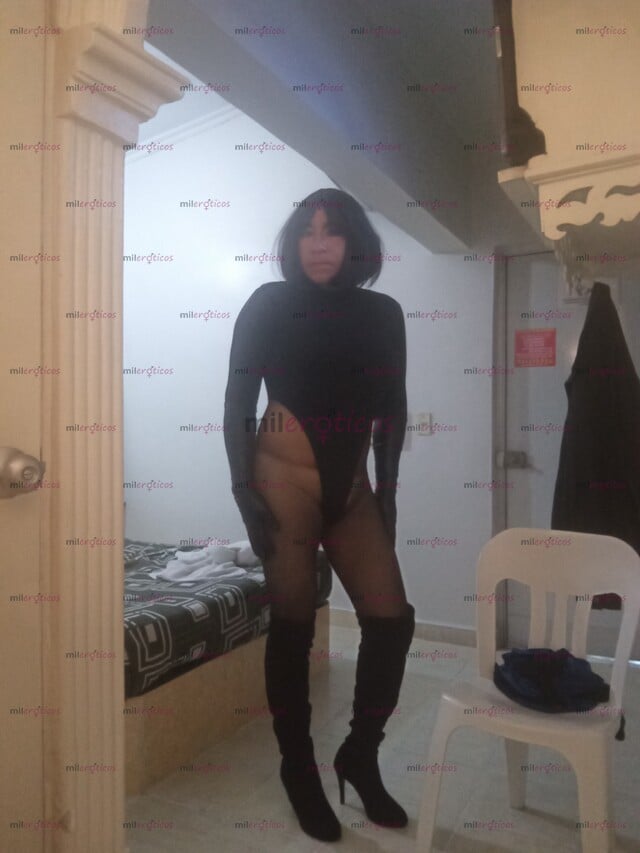FOTOS DE TRAVESTI AMATEUR DISPONIBLE PARA TI, SOLO POR LAS NOCHES.