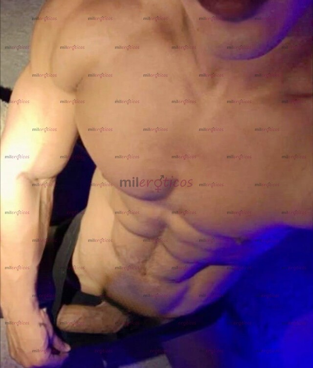 FOTOS DE HOMBRE DE VERDAD. RESERVADO. PERO POLLON Y FOLLADOR... AMO DE PERRAS SUMISAS
