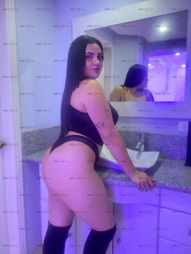 FOTOS DE HERMOSO ROSTRO ,OJOS VERDES TROZUDITA CON GARGANTA PROFUNDA CUQUITA SUCCIONADORA