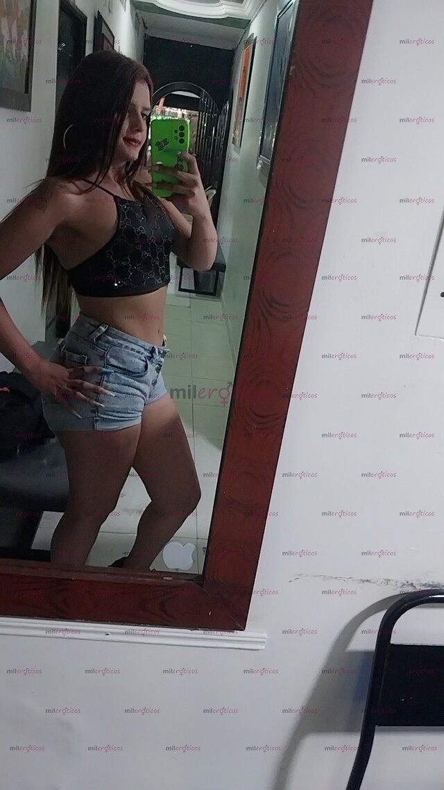 FOTOS DE SEXI TRANS FEMENINA CON BUENA ERECCIÓN BESO NEGRO
