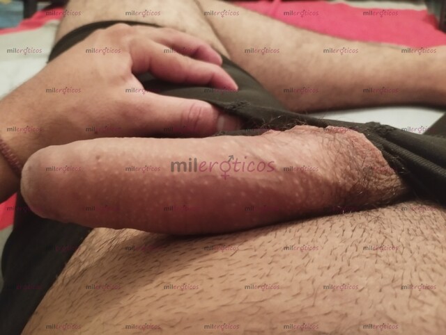 FOTOS DE JOVEN DISPUESTO A COMPLACER TODAS TUS NECESIDADES