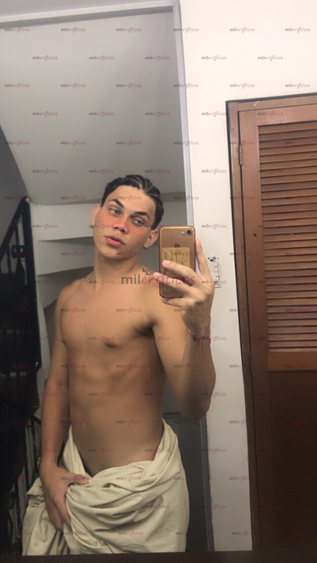 FOTOS DE POLLO COLOMBIANO, GARGANTA PROFUNDA Y CULO GRANDE A TU APETITO