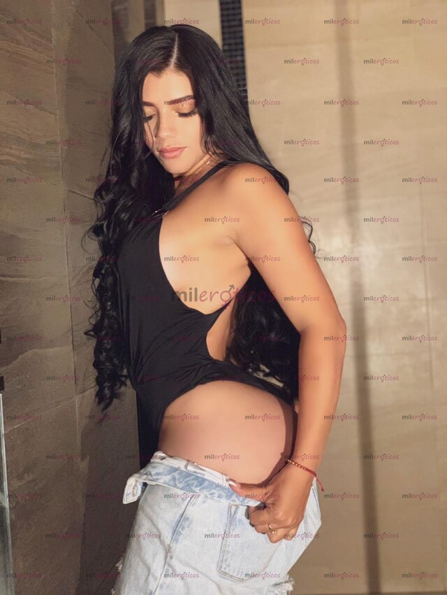 FOTOS DE SOY VANESA RICA Y FOGOSA PARA TI, ESCRÍBEME PASEMOS UN MOMENTO DE LUJURIA