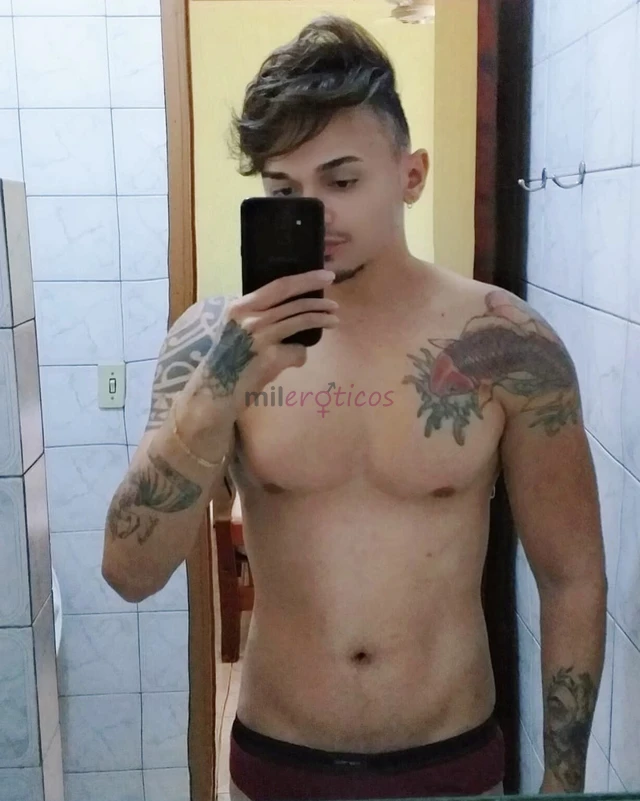 Ola sou leo tenho local discreto para uma boa massagem e para algo mas completo comoum bom sexo local em aparecida atendo tambem hotel e no seu domici...
