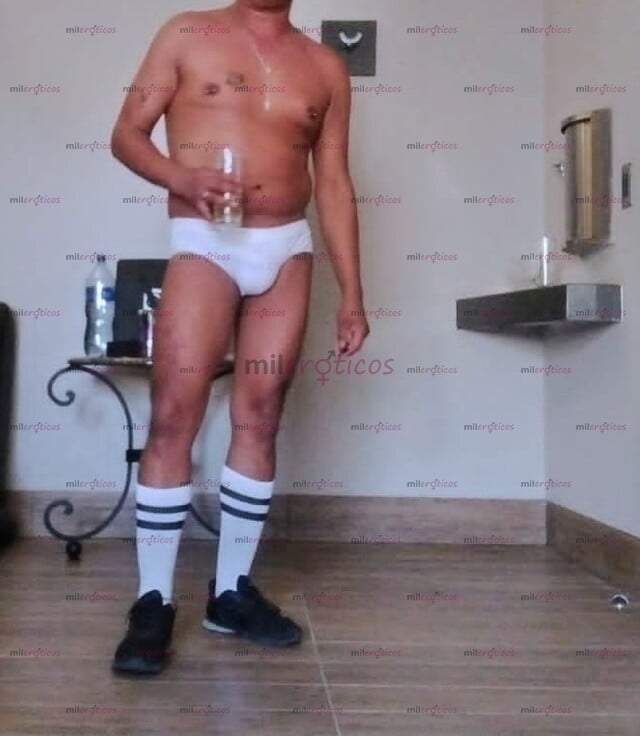 FOTOS DE VATO MORENO TIPO CHACAL CULEADOR, BUENA VERGA Y CULO DISPUESTO A COMPLACERTE