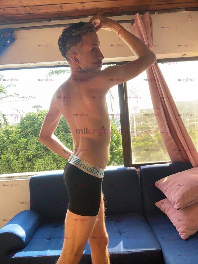 FOTOS DE ADEZ MONO CALIENTURENTO CON GANAS DE DAR VERGA