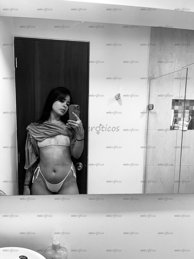 FOTOS DE WEBCAM JOVEN Y SEXY!!. CÓPIAME AL WHATS 573017801273