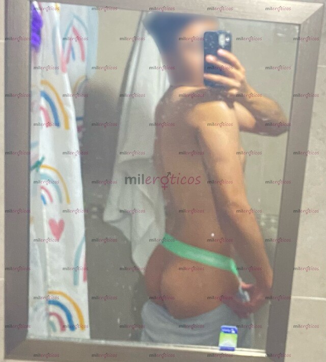 FOTOS DE JOVEN RICO NALGÓN DISPONIBLE PARA CABALLEROS .. SERVICIO A DOMICILIO