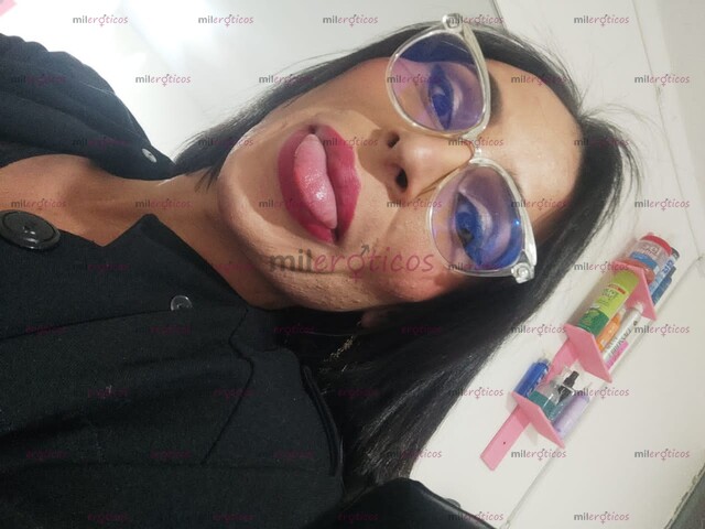 FOTOS DE DISFRUTA DEL PODER DE MIS MANOS RECORRIENDO TU PIEL